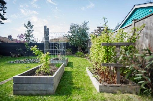 1401 Pilot Way, Nanoose Bay, BC 