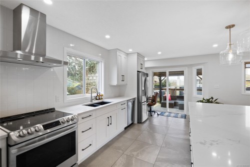 1401 Pilot Way, Nanoose Bay, BC 