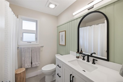 1401 Pilot Way, Nanoose Bay, BC 