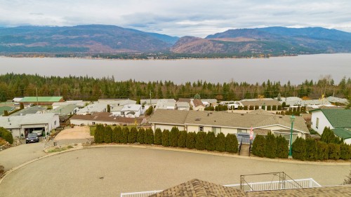 61-1510 Trans Canada Highway, Sorrento, BC 