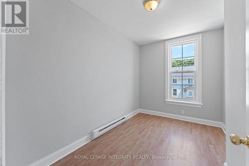 34 Market Street, Smiths Falls, ON 