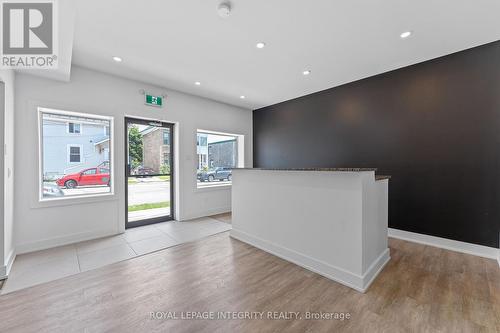 34 Market Street, Smiths Falls, ON 