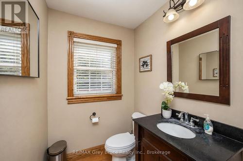 Minfloor Powder room - 162066 A Line, Georgian Bluffs, ON 