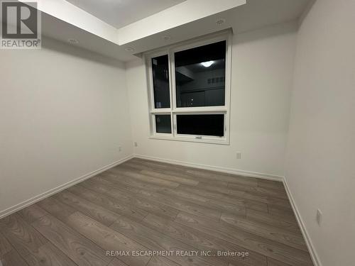27 - 17 Lytham Green Circle, Newmarket, ON 