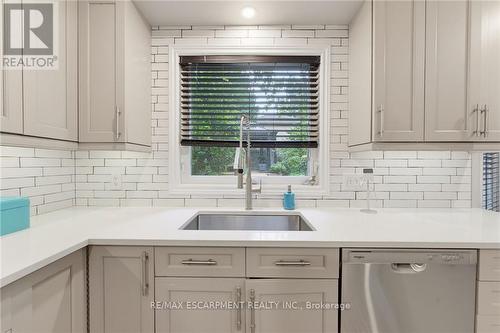 28 Seymour Drive, Hamilton, ON 