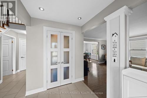 Foyer - 550 Foxview Place, Ottawa, ON 