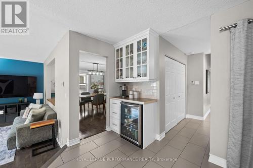 Coffee Nook/ wine fridge - 550 Foxview Place, Ottawa, ON 