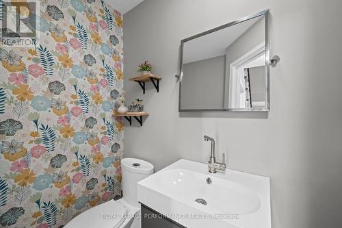 Powder Room - 550 Foxview Place, Ottawa, ON 