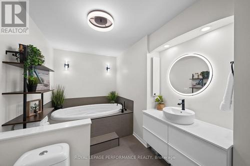 Ensuite - 550 Foxview Place, Ottawa, ON 