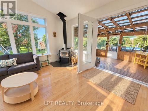 20375 Dunvegan Road E, North Glengarry, ON 