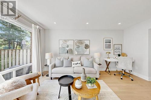 Living Room - 49 - 100 Bridletowne Circle, Toronto, ON 