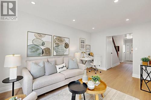 Living Room - 49 - 100 Bridletowne Circle, Toronto, ON 