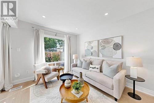 Living Room - 49 - 100 Bridletowne Circle, Toronto, ON 