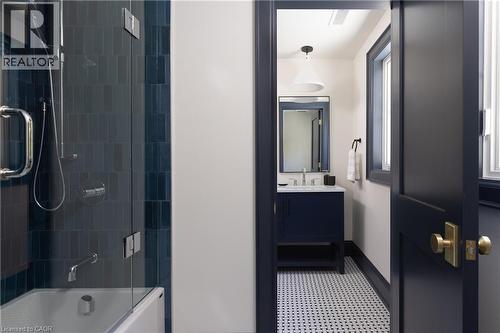 130 Edgecliffe Place, Halton, ON 