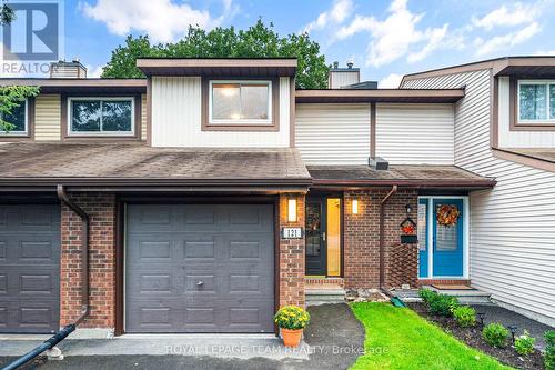 15 - 121 CASTLEFRANK ROAD  Ottawa, ON K2L 2Y1