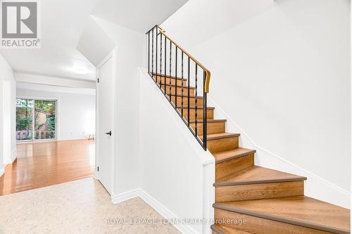 15 - 121 Castlefrank Road, Ottawa, ON 