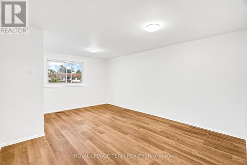 15 - 121 Castlefrank Road, Ottawa, ON 