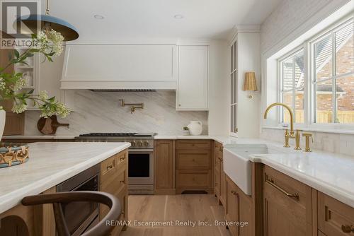 130 Edgecliffe Place, Burlington (Appleby), ON 