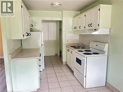54 COUNTRY HILL Drive Unit# 103 , Kitchener, Ontario N2E 1R7 3