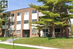 54 COUNTRY HILL Drive Unit# 103 Kitchener, ON N2E 1R7