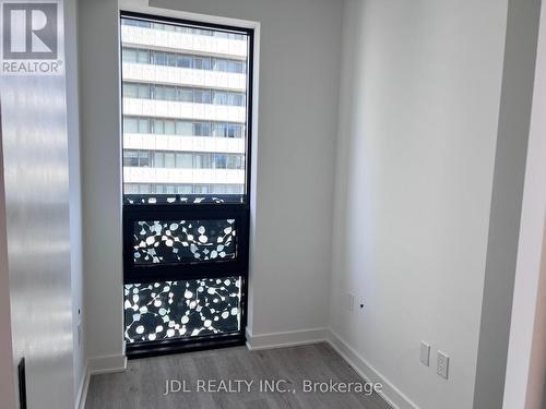 4009 - 55 CHARLES STREET E , Toronto, Ontario M4Y 0J1 5