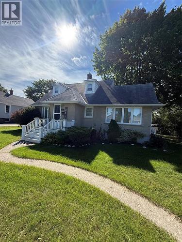 881 Michigan Avenue, Sarnia, ON 