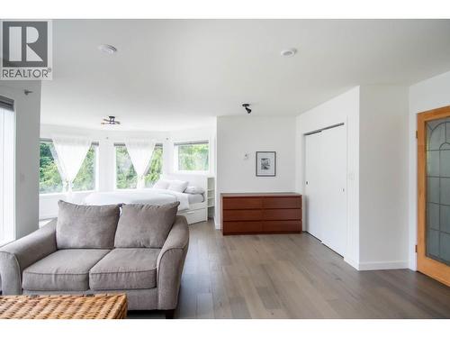Primary Bedroom-Upstairs - 4161 Heroux Road, Nelson, BC 