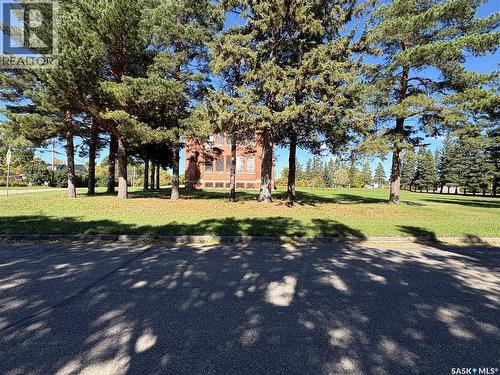 310 1St Street Sw, Ituna, SK 