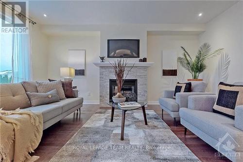 3375 WOODROFFE AVENUE , Ottawa, Ontario K2G 6Z5 5