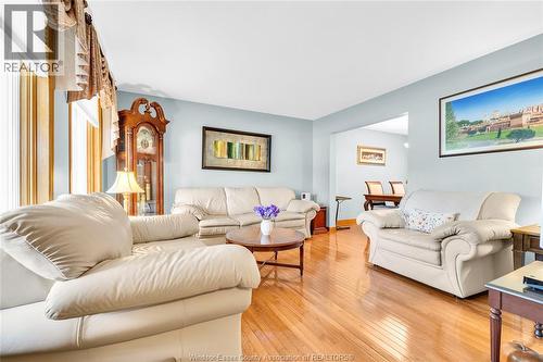 219 Hyde Park, River Canard, ON 