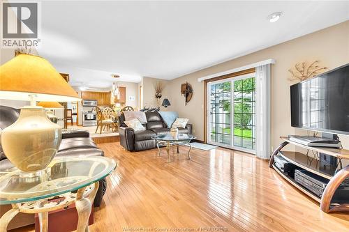 219 Hyde Park, River Canard, ON 