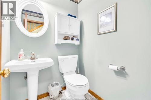 219 Hyde Park, River Canard, ON 
