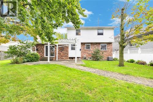 219 Hyde Park, River Canard, ON 