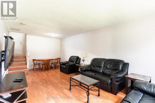 Living and Dining Room - 542 First Avenue N, Welland (N. Welland), ON 