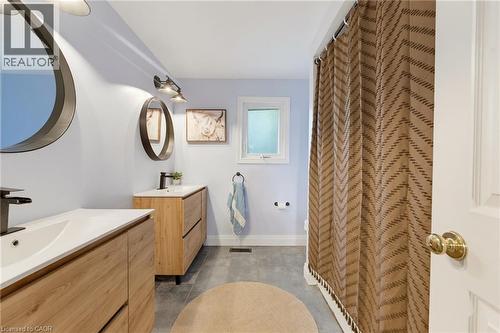 28 Seymour Drive, Ancaster, ON 