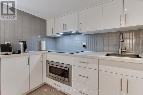 8 Lockheed Boulevard, Toronto, ON 