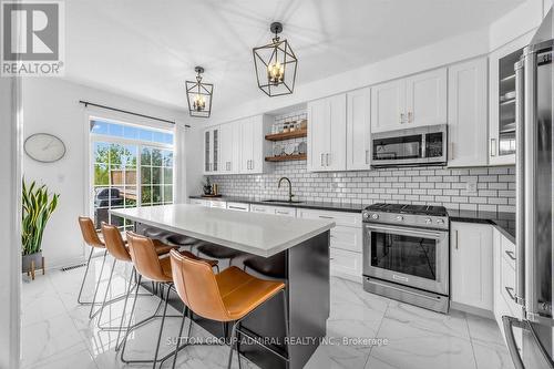12 Sherrington Drive W, Scugog, ON 