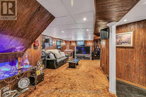 168 Springhead Gardens, Richmond Hill, ON 