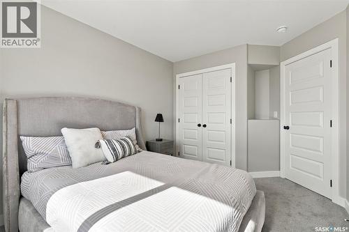 266 Kostiuk Crescent, Saskatoon, SK 