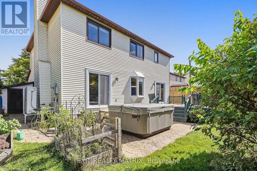 1886 Chaine Court, Ottawa, ON 