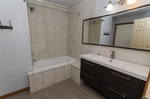 135 8Th Street Nw, Carman, MB 