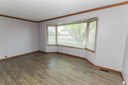 135 8Th Street Nw, Carman, MB 