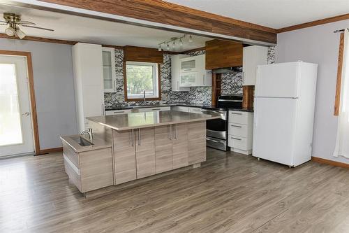 135 8Th Street Nw, Carman, MB 