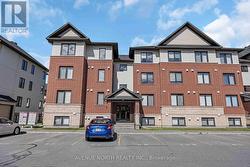 7 - 135 BLUESTONE PRIVATE Ottawa, ON K4A 0X7