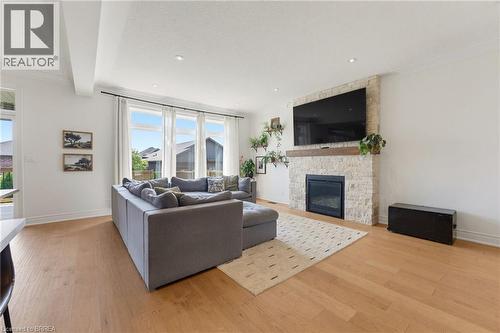 192 Gibbons Street, Waterford, ON 