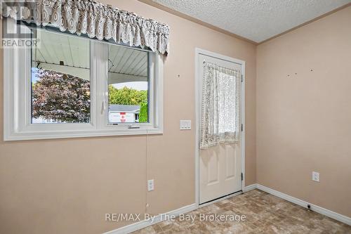 Large Front Foyer with Coat Closet - 30 St James Place, Wasaga Beach, ON 