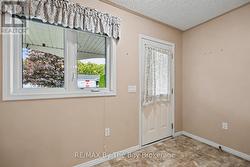 Large Front Foyer with Coat Closet - 