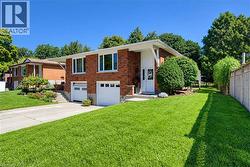31 GROSBEAK Road Elmira, ON N3B 1V8