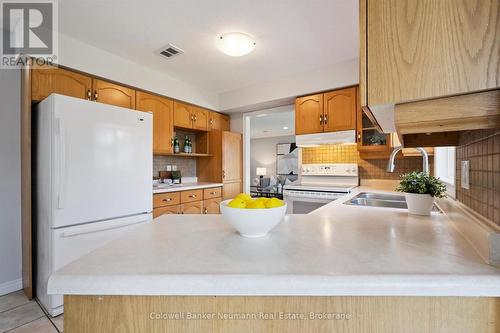 235 Deerpath Drive, Guelph (Willow West/Sugarbush/West Acres), ON 