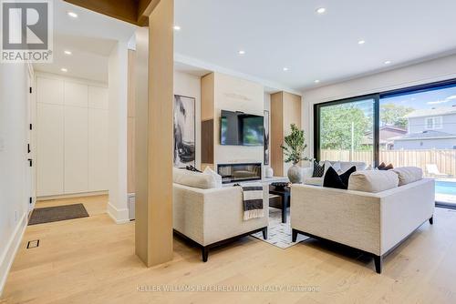 5 Bradbury Crescent, Toronto, ON 